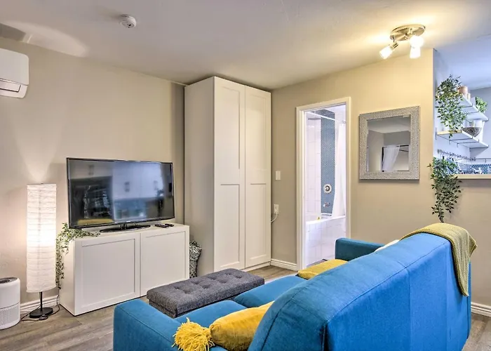 Apartment 2 Mi To Asu With Private Hot Tub In *